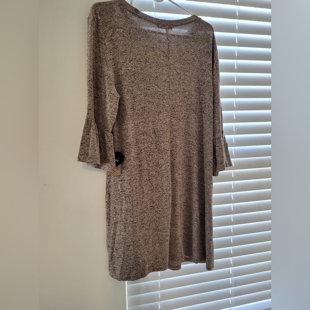 Popular basics . Size medium . 3/4 ruffle sleeve dress